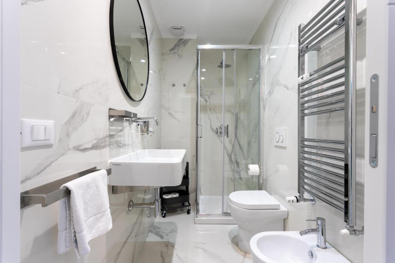 Luna Homes - Bilocale In Mac Mahon Milan Luaran gambar