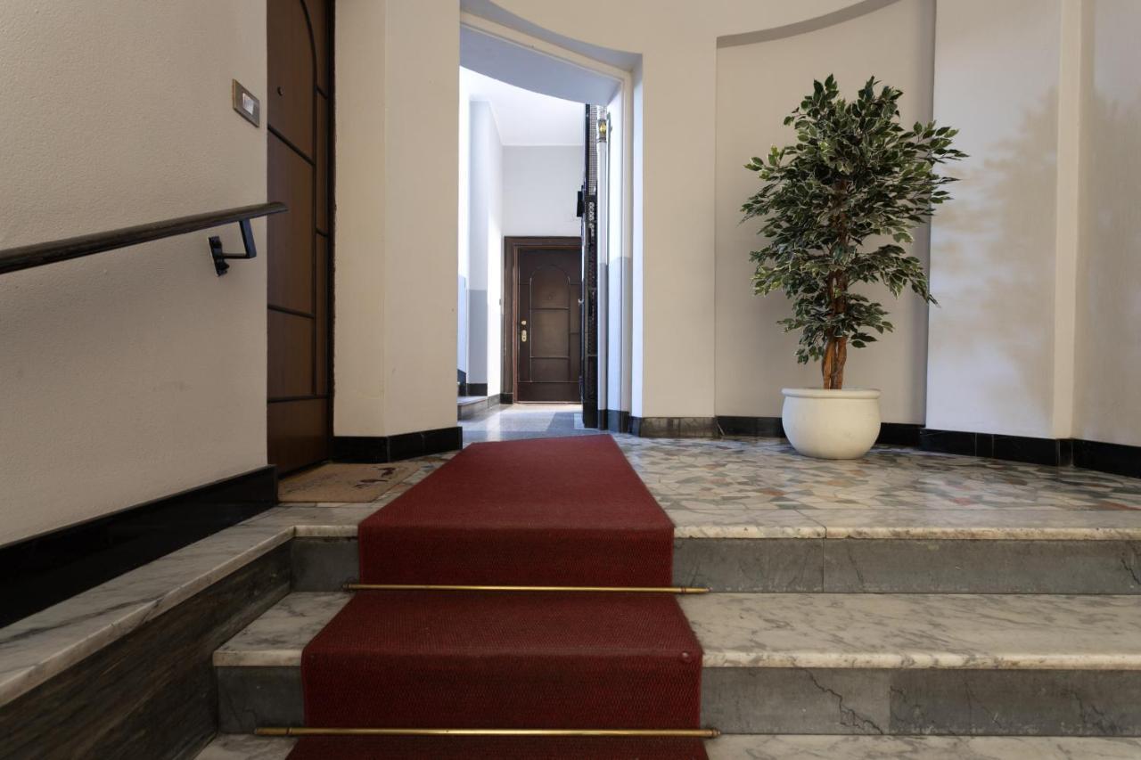 Luna Homes - Bilocale In Mac Mahon Milan Luaran gambar